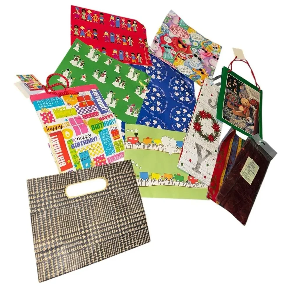 Mixed Gift Bags & Wrapping Paper Lot Birthday Holiday Teddy Bear Paper Crafts